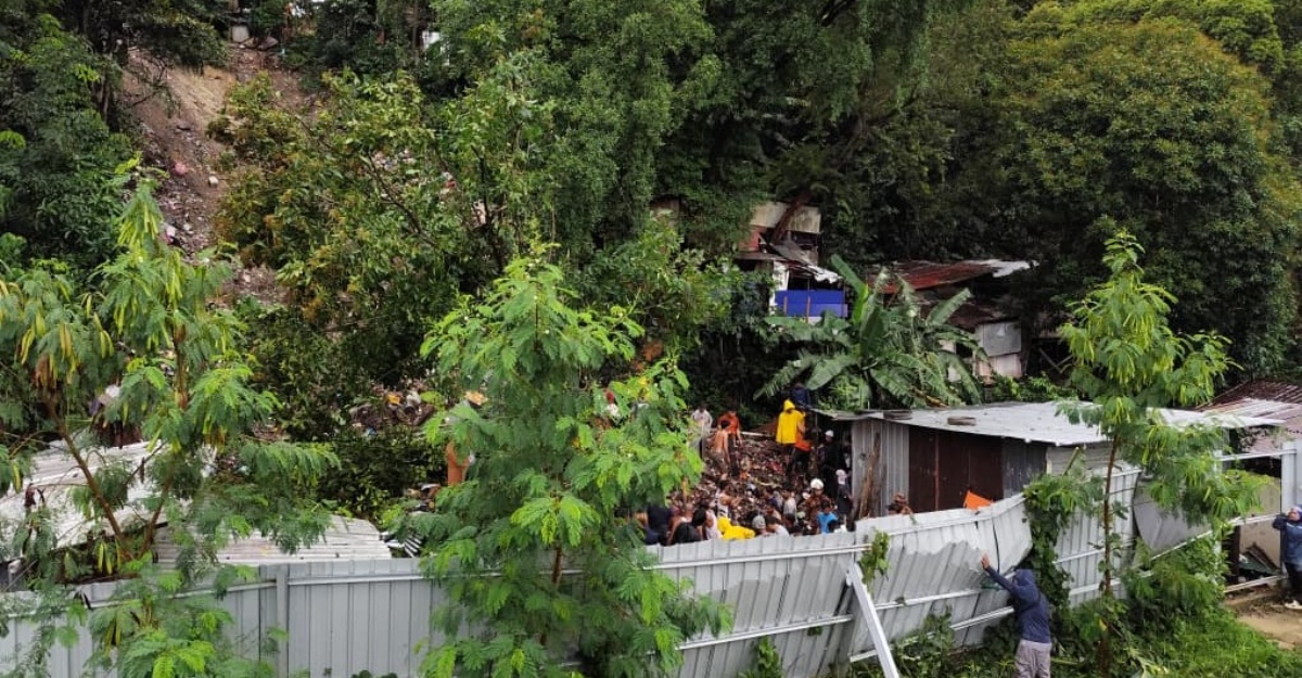 Orang mati, enam menghilang di tanah longsor di Kampung tenderakahihasih